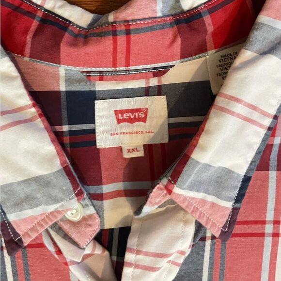 Levi's Men's XXL Red and White Plaid Button-Down Shirt - Picture 5 of 9